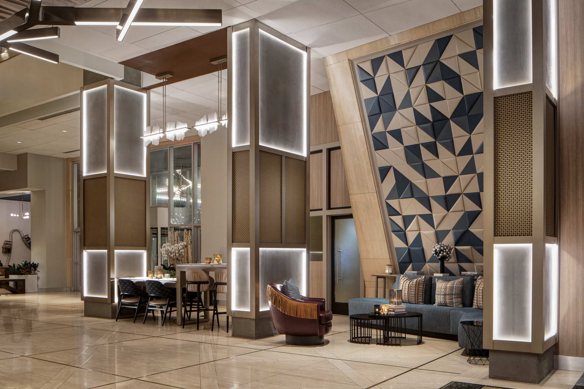 Dallas Renaissance Lobby, Lounge and Restaurant